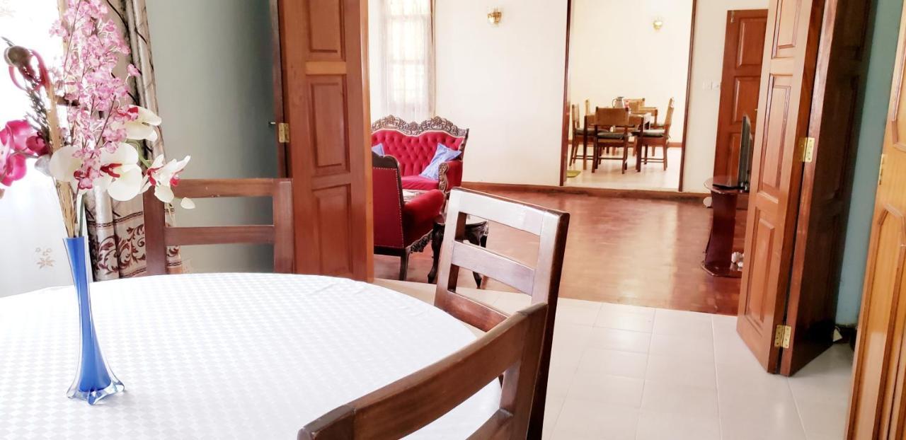 Family Nest Guesthouse Кисуму Экстерьер фото