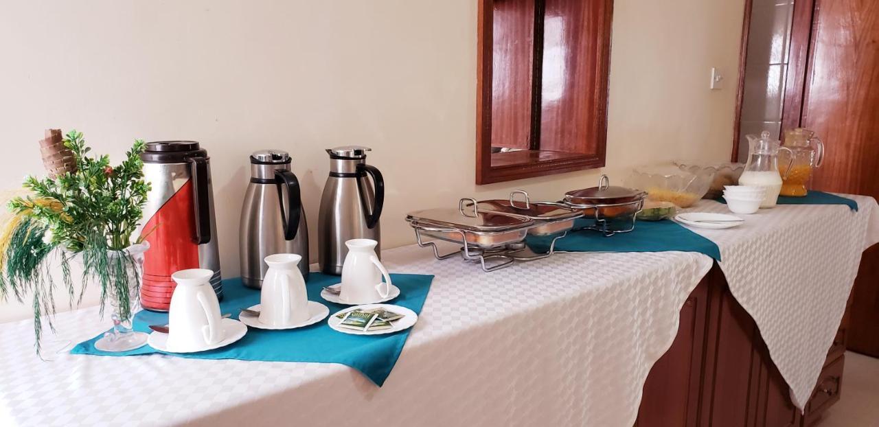 Family Nest Guesthouse Кисуму Экстерьер фото
