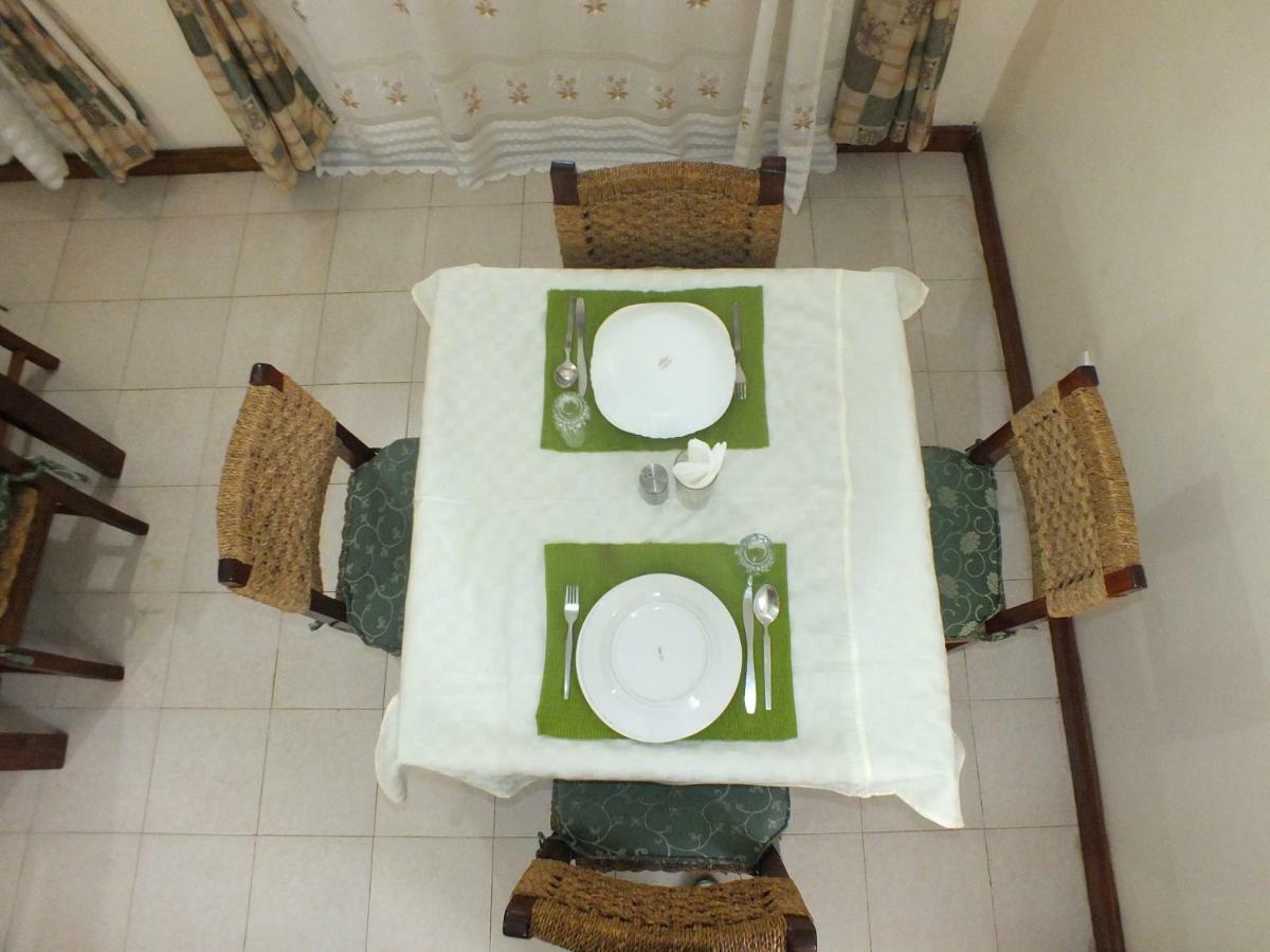 Family Nest Guesthouse Кисуму Экстерьер фото